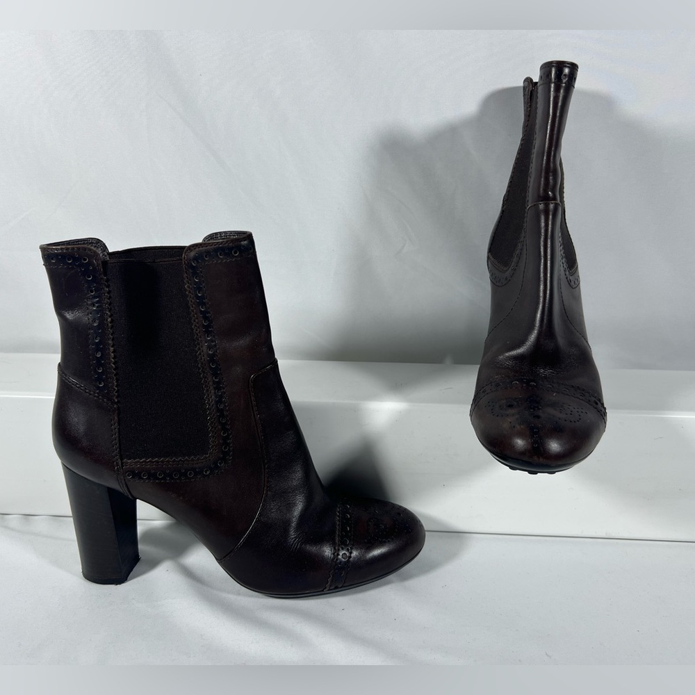 7804: Tod’s Brown Leather Brogue Chelsea Ankle Boots Block Heel 39.5